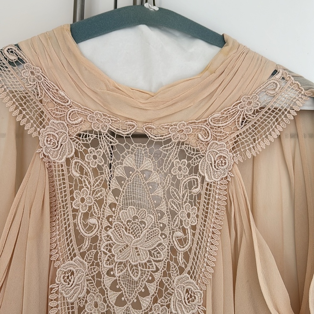 Woman blouse